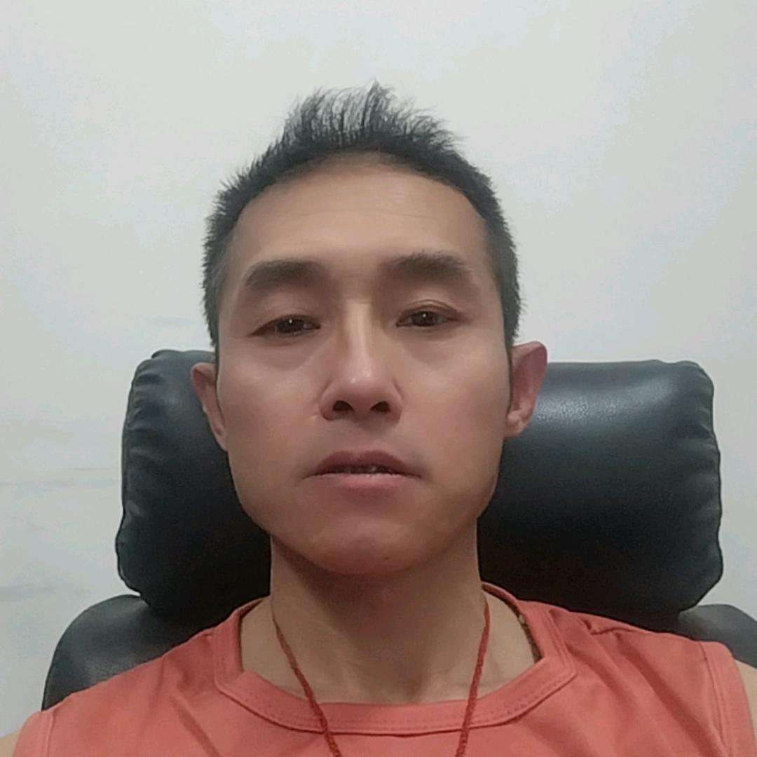摸鱼的泥鳅