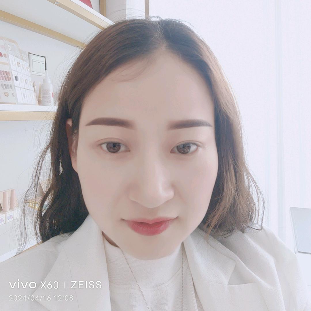 临颍眉形定妆焕焕