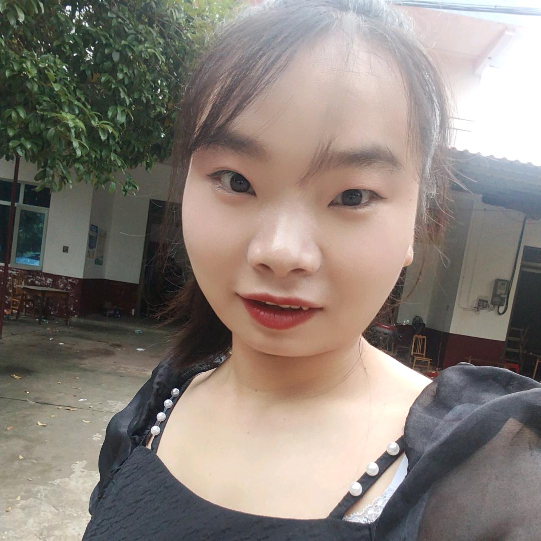 南岳小婷