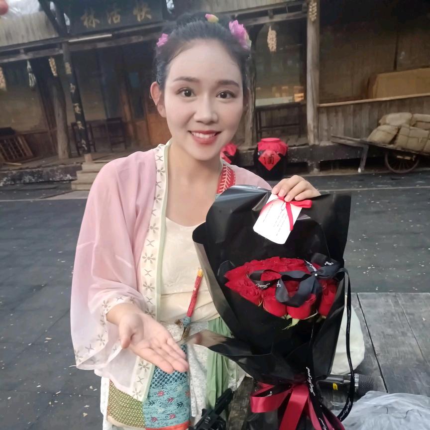 万岁山二娘专辑剪辑