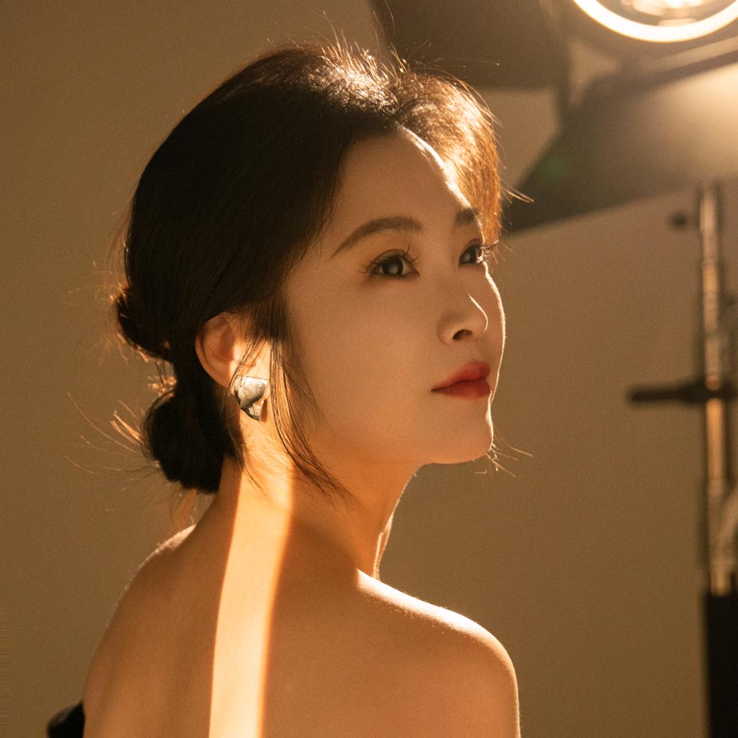 👑 妮大王👑