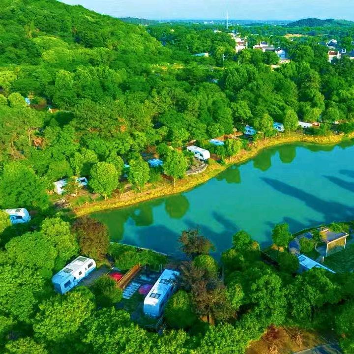 山山行酒咖营地