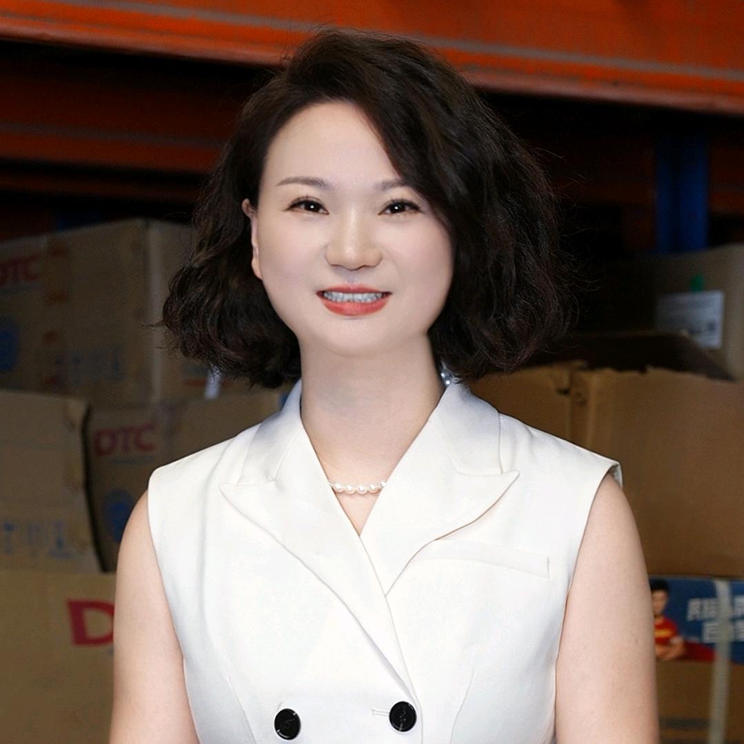 家居五金一姐·张丽丽