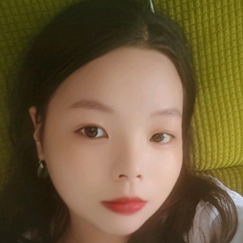 小柳柳💅🐍🌸