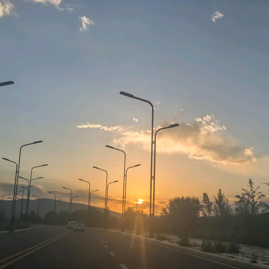 చ:微痞ᤨ꯭᤺阿姨