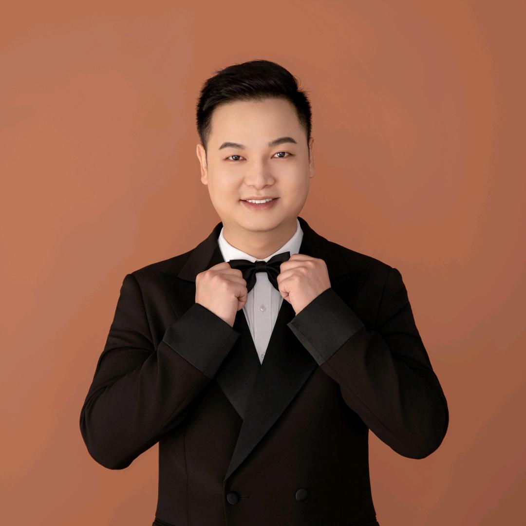 邹龙