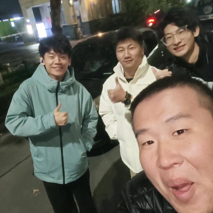 好玩的大程哥头像