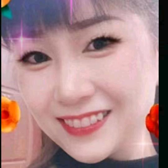 一朵莲爱唱歌🎤聊天交友晚上不定时开播