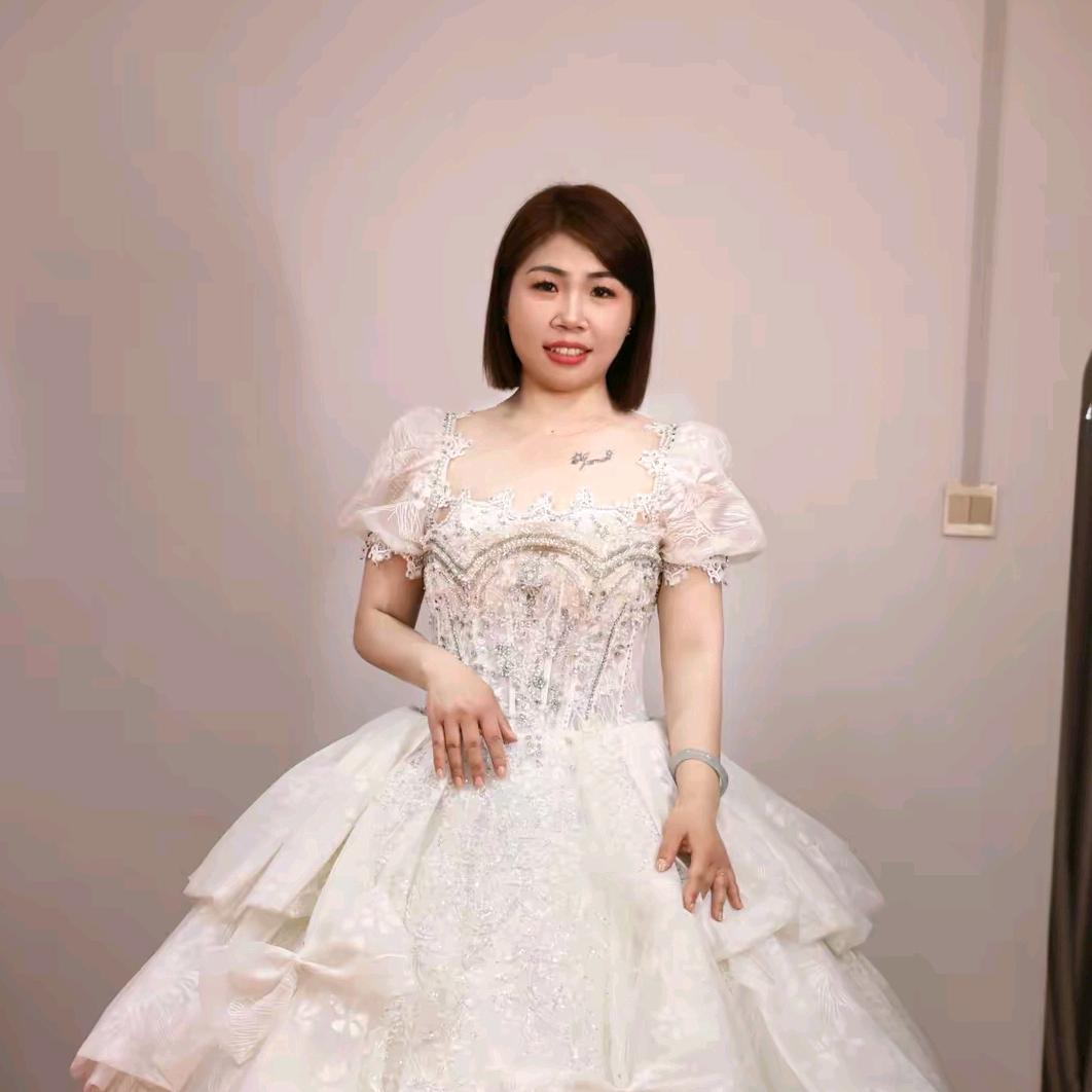 亚茹（仨千金的妈）