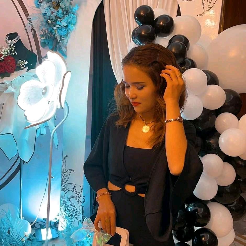 有你在…… 💕