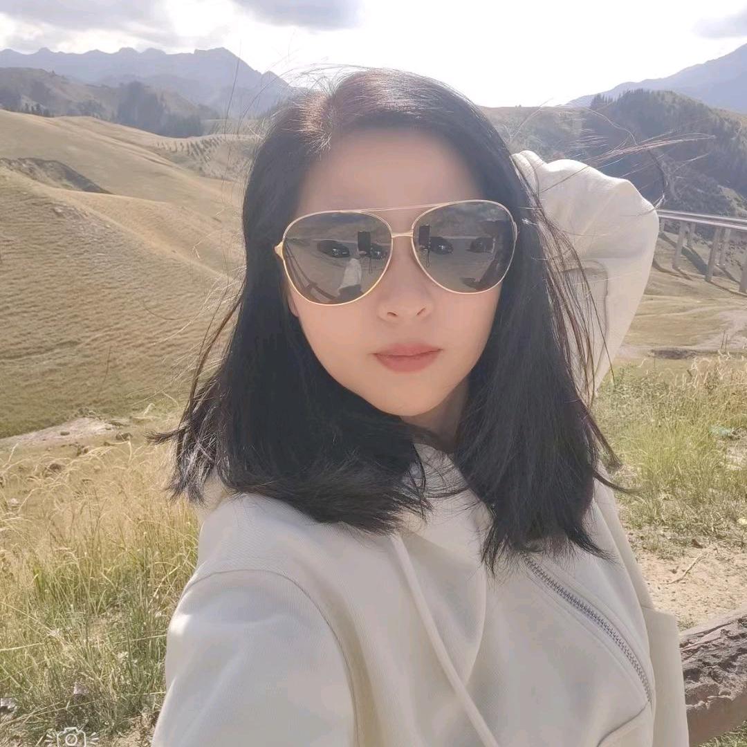 小辣妹🌸🌸🌸