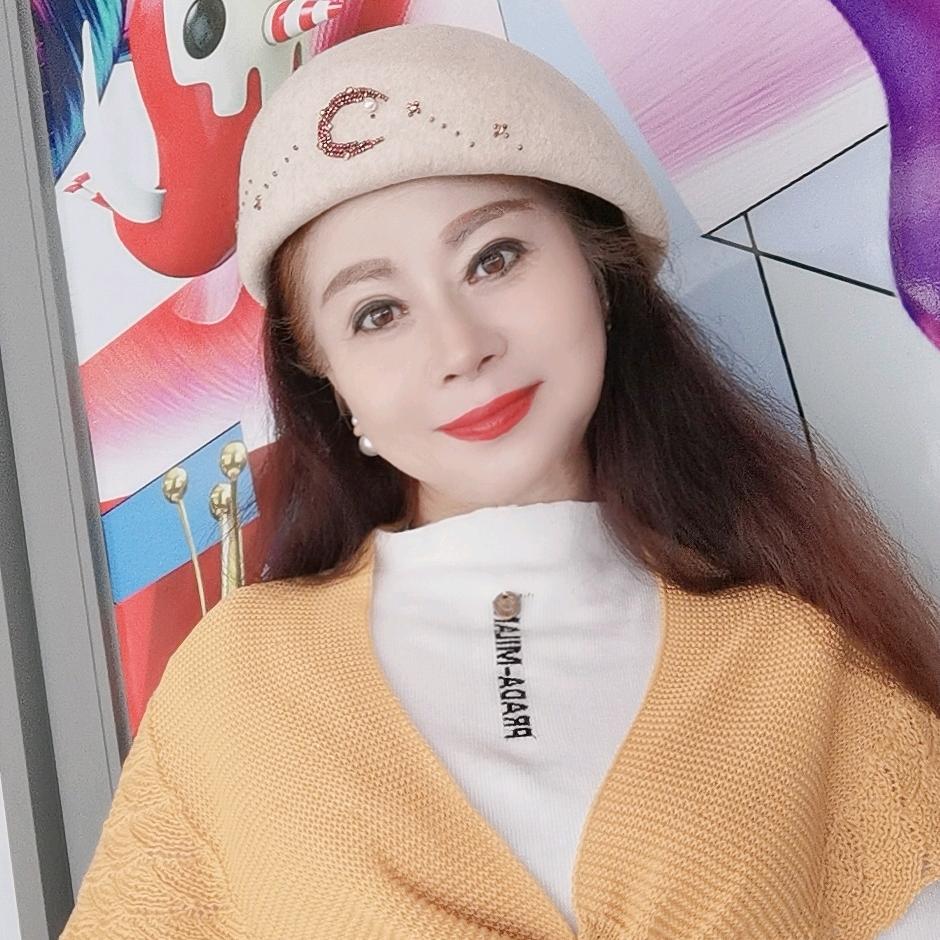 可磬萍萍