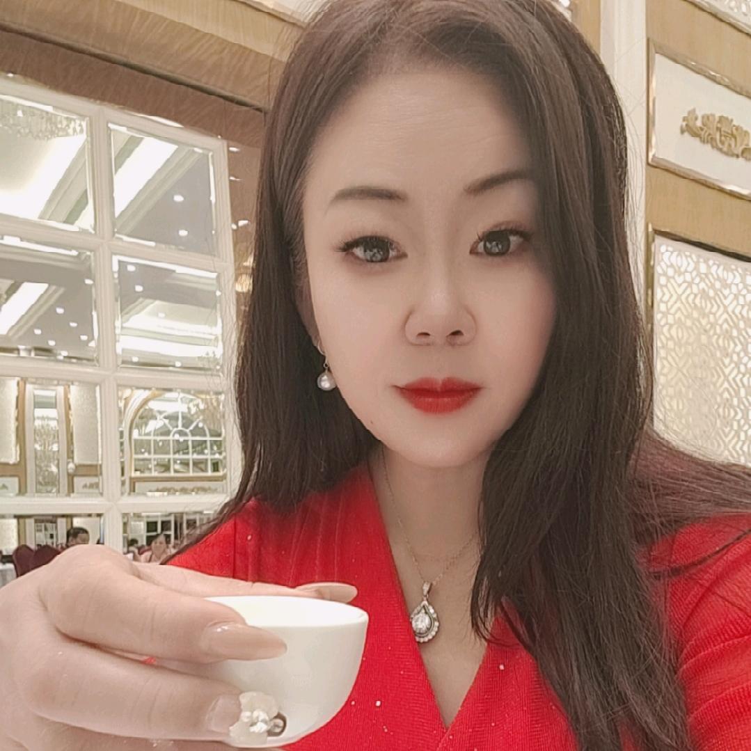 女王逐光揽财