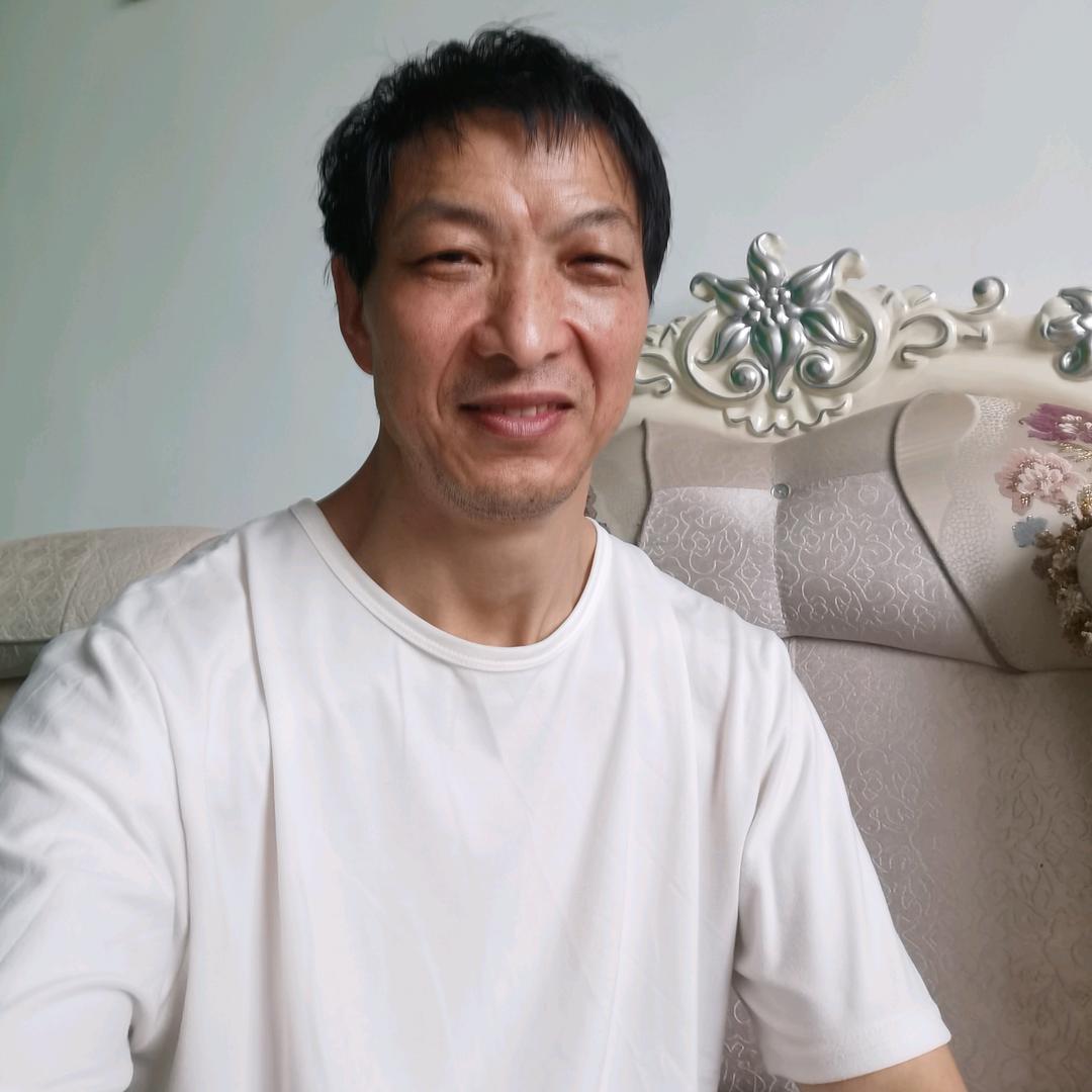 乡村哥🎤停播中