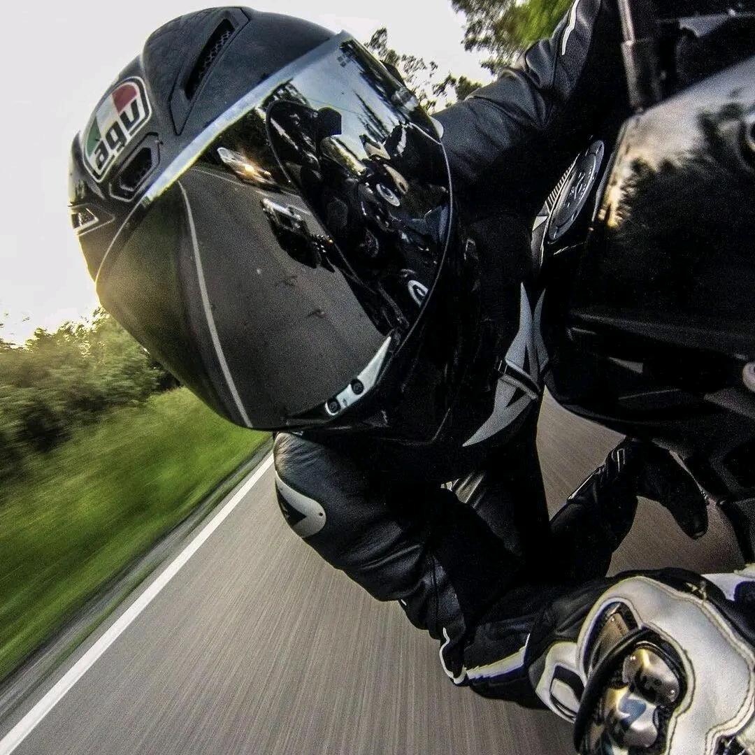 R🏍️