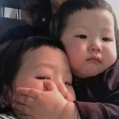 退后♬