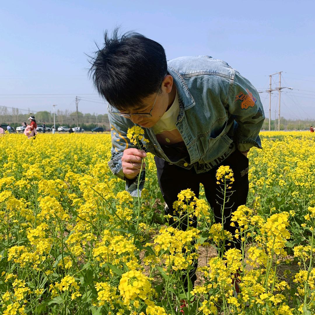 鞋服运营刘先生