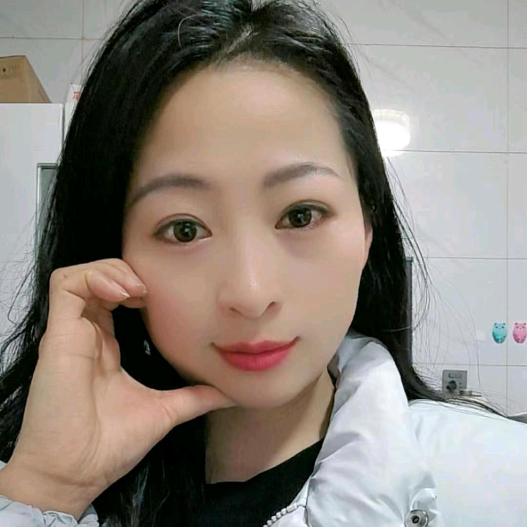 隔壁小芳