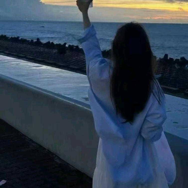 淡抹、烟熏妆💋