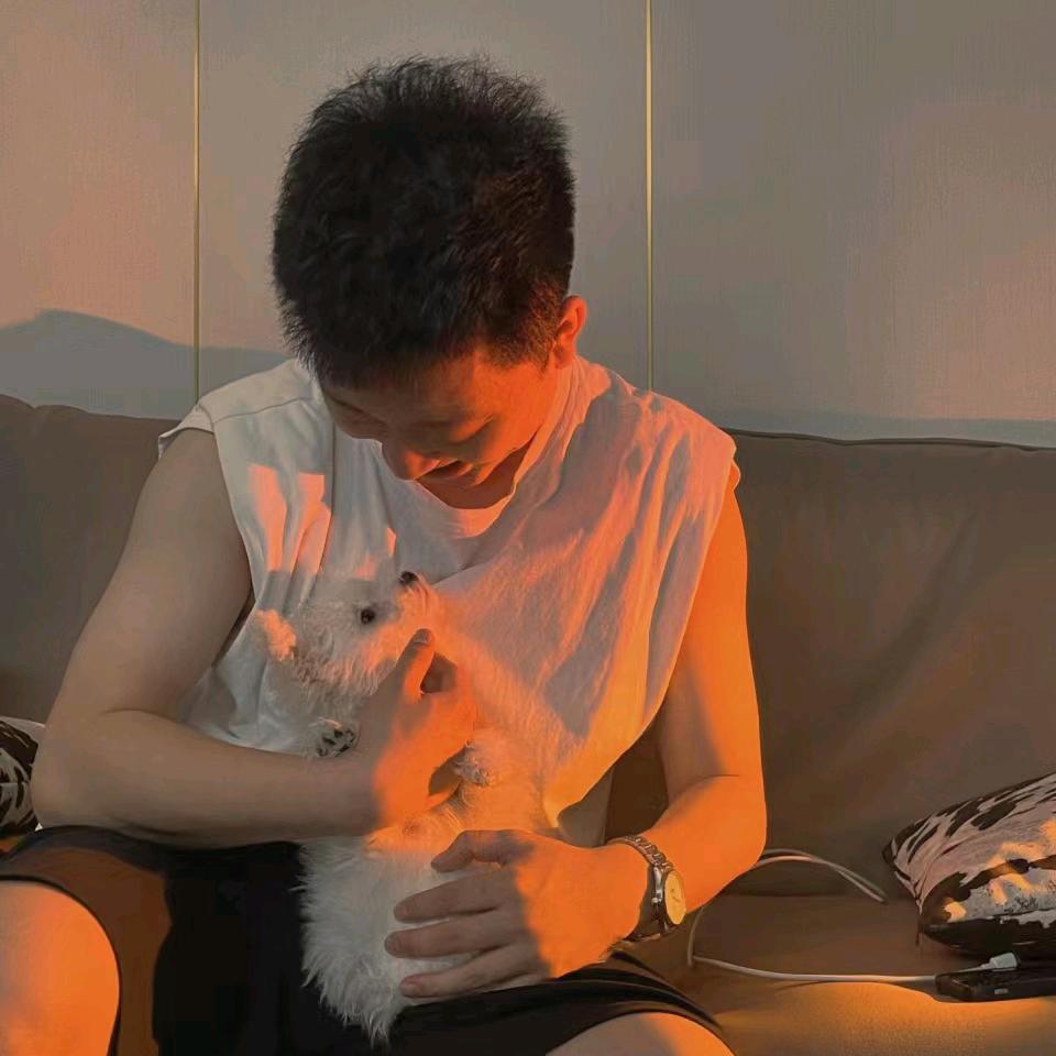 阿桐桐桐，