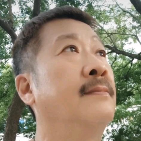 无锡老兵黄志坚