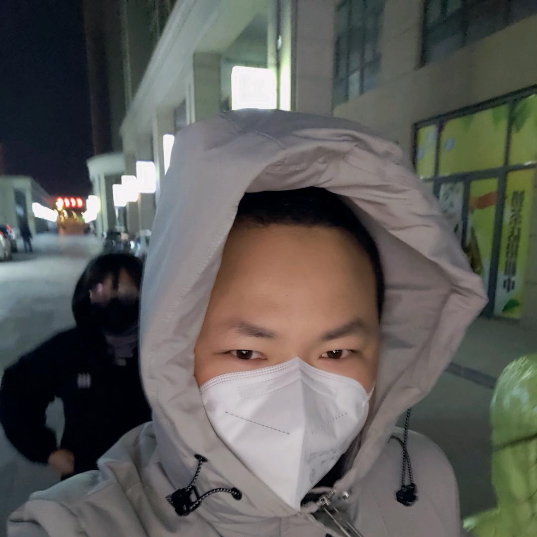 峰云静凌