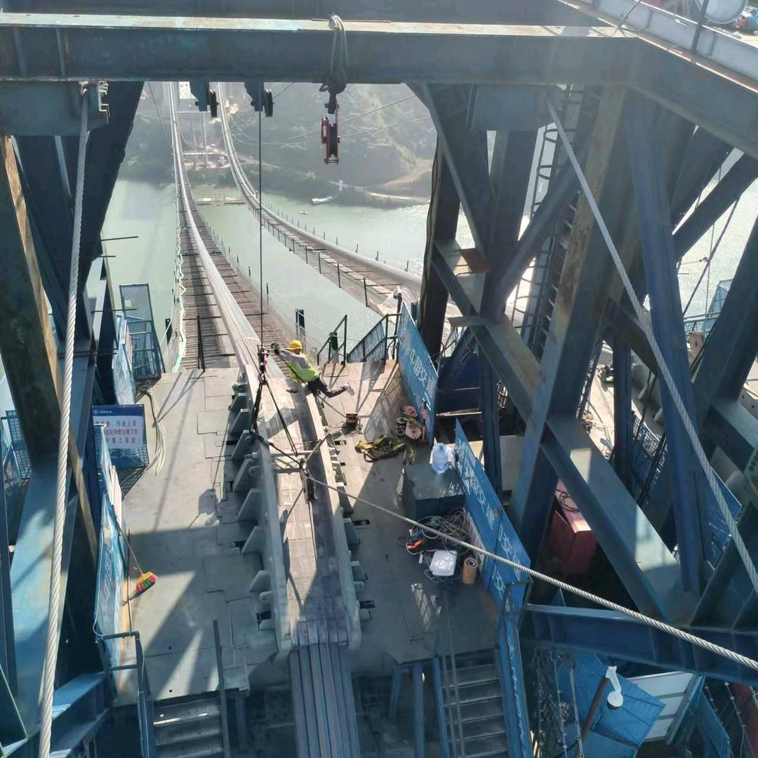 自苦自吃自当家