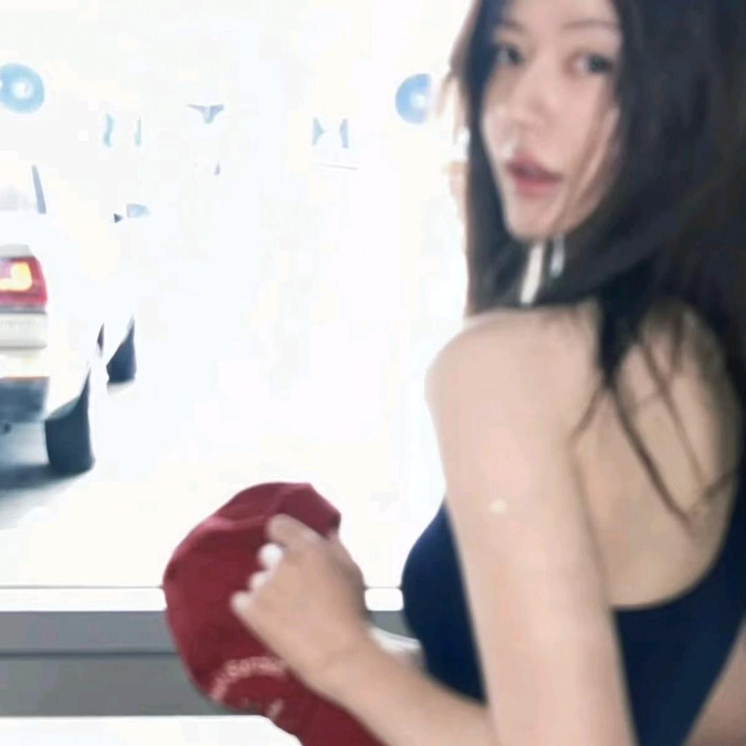 会吐泡泡的小咸鱼