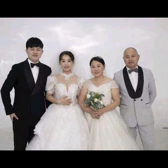 巧遇，，蓦然回首《邓五妹》