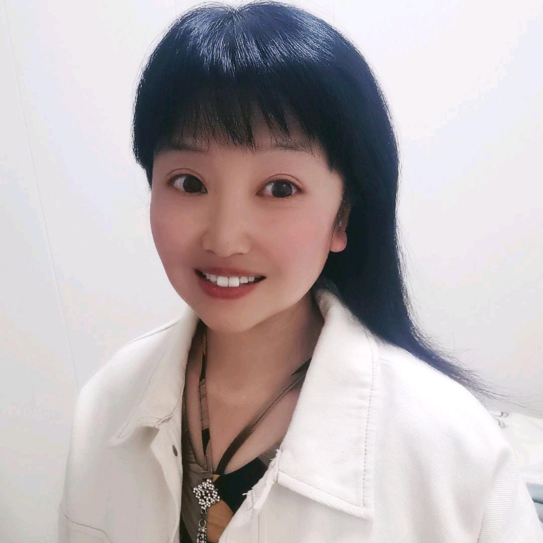 甄甄甄