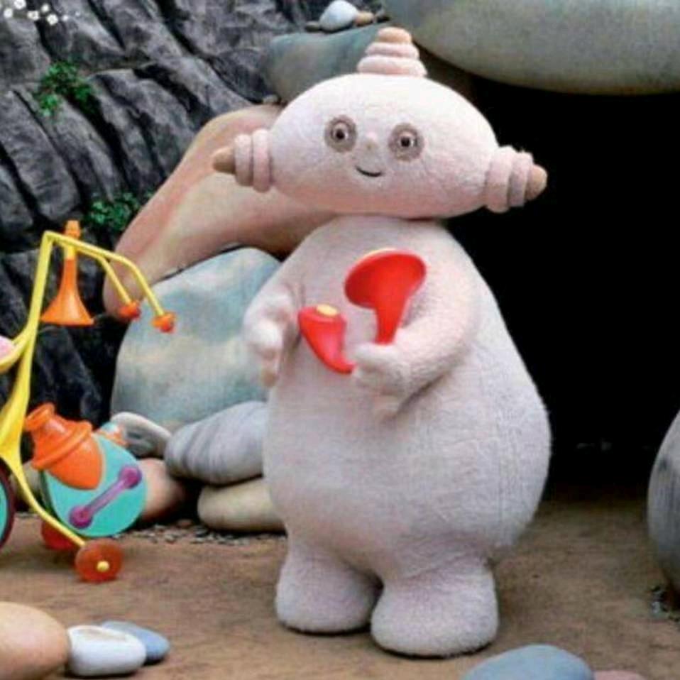 爱垫脚的小字母