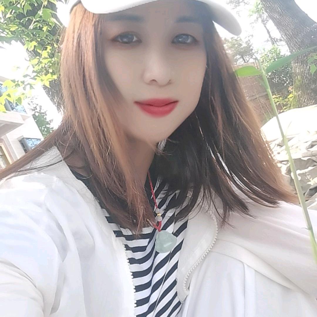 红唇