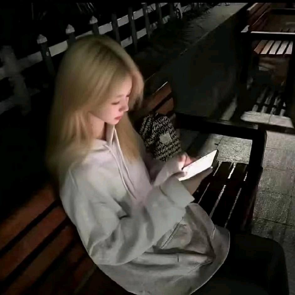 小Y ⁷”