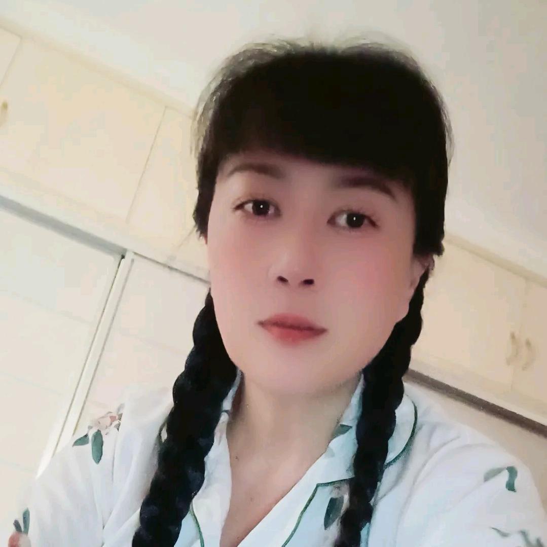 努力的吉祥姐姐