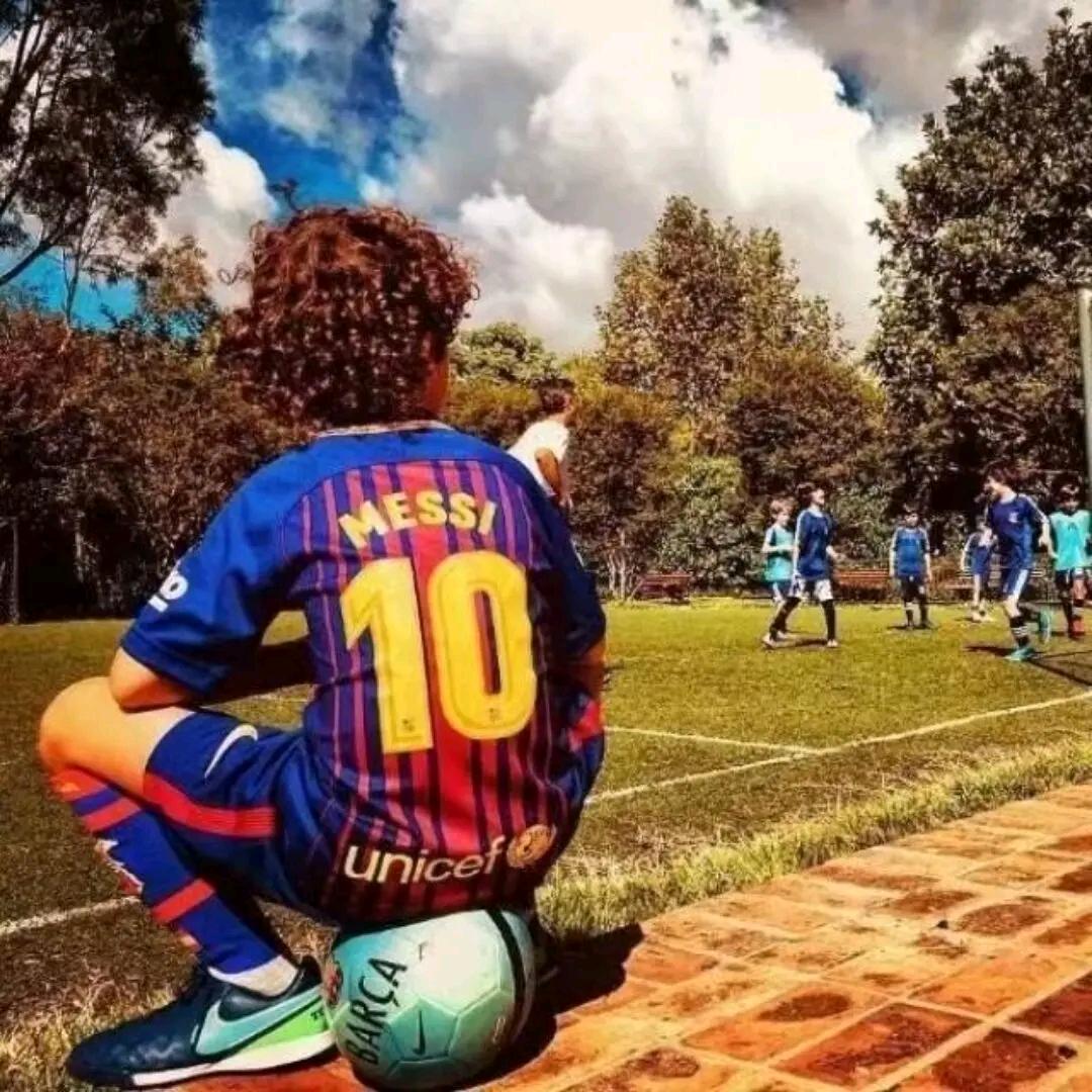 11h