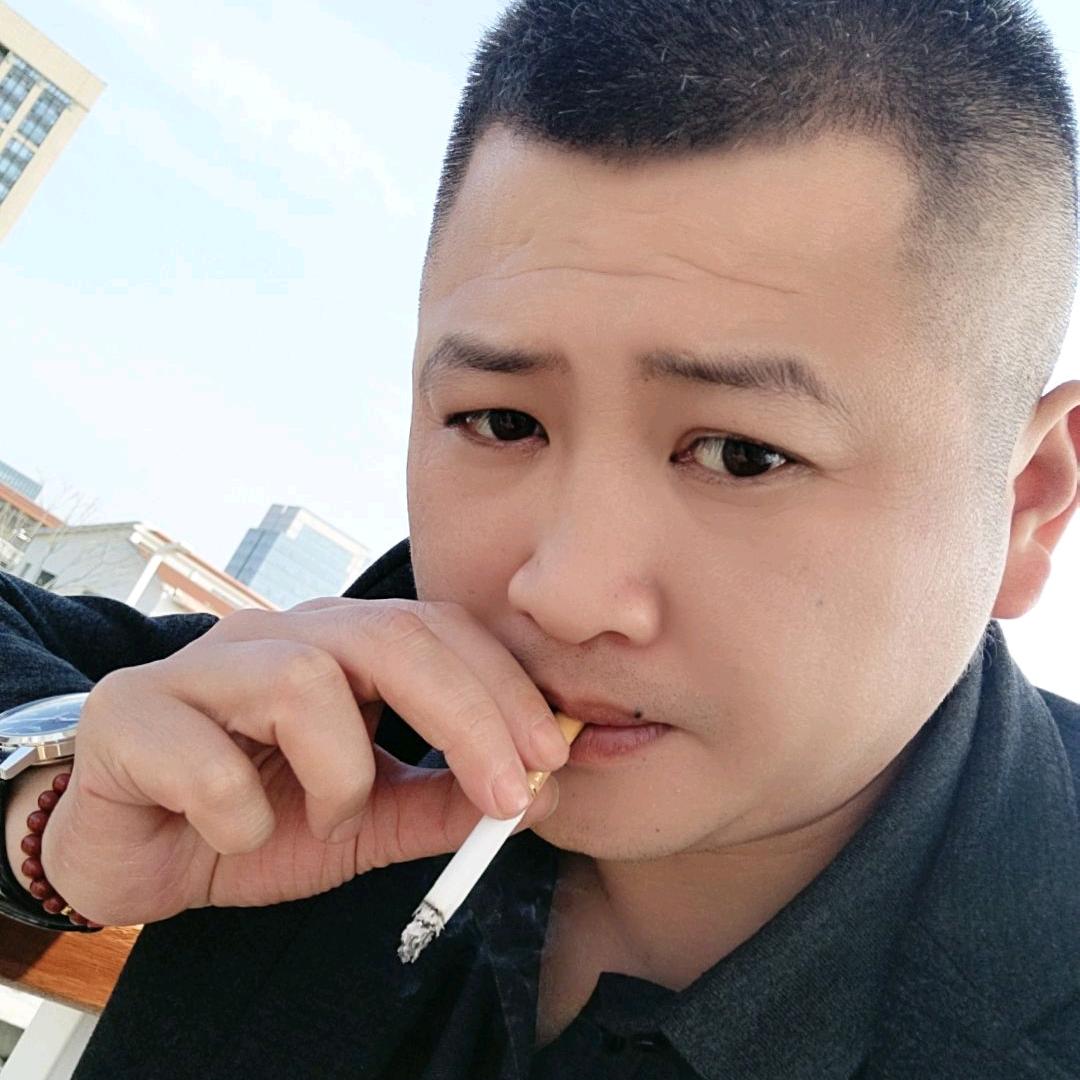 重庆保利皇庭木门门窗定制小何