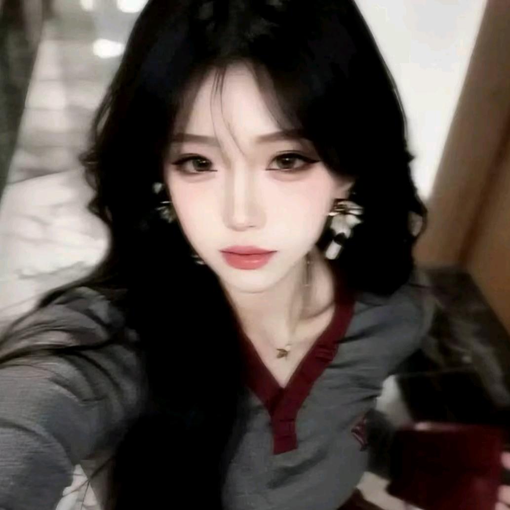 小琳好饿.