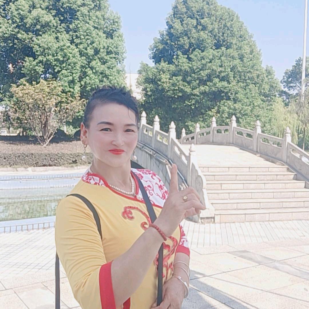 爱跳舞的，梅