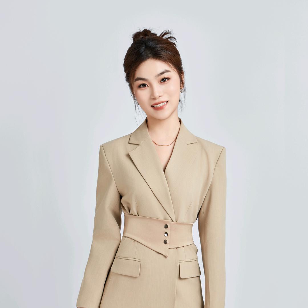 小鱼在高新和锦瞻云