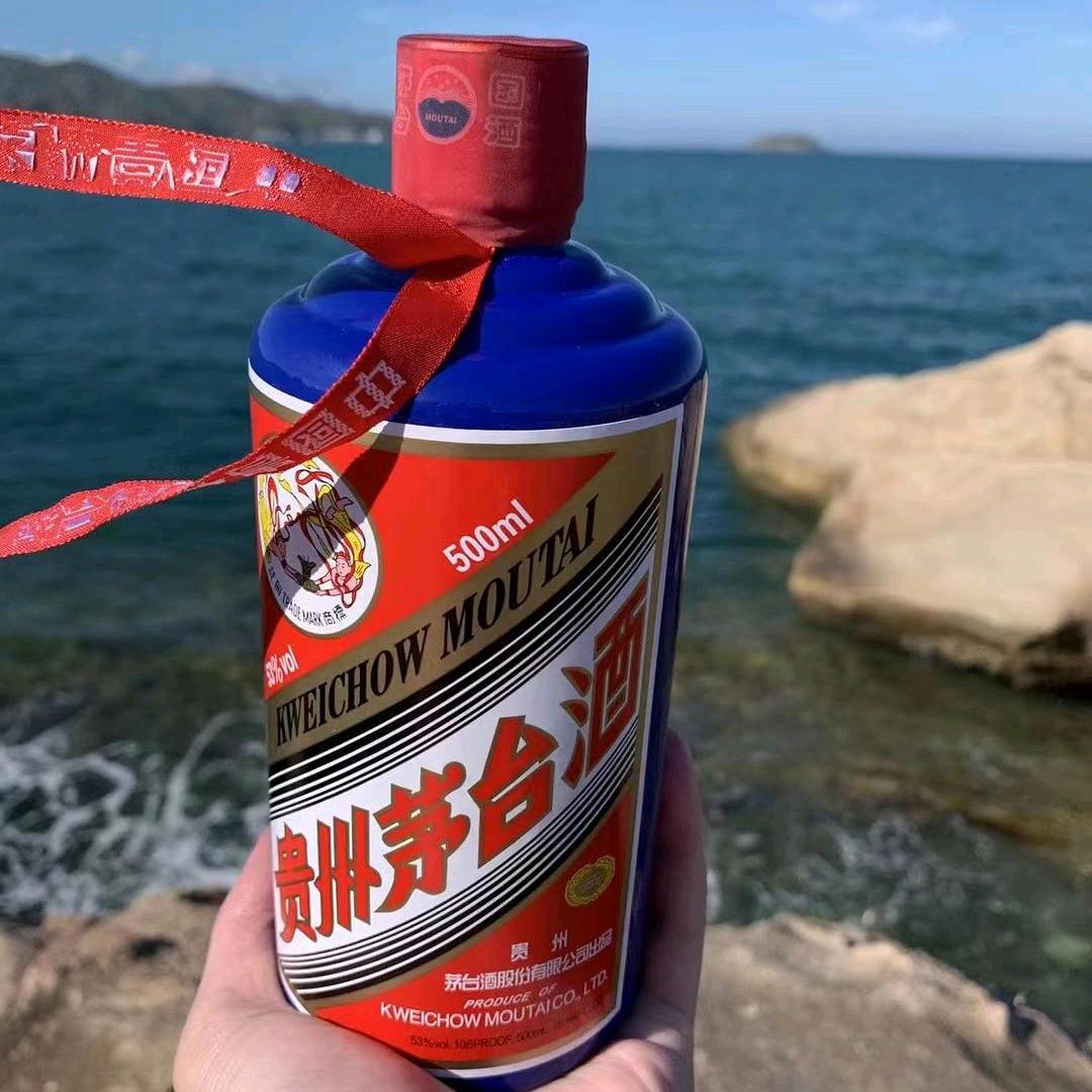 王杰中间有点红