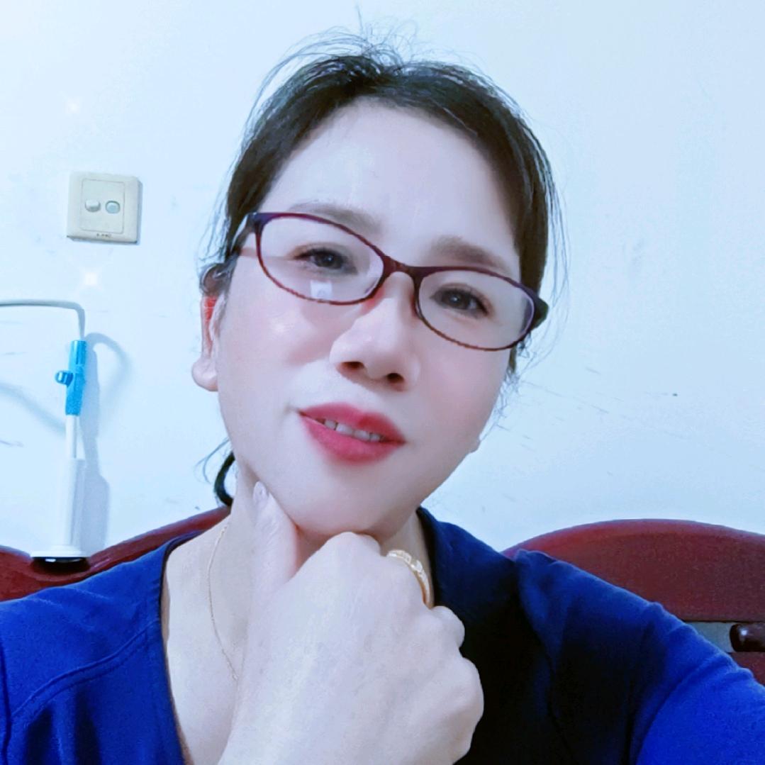 刘姐喜欢唱歌