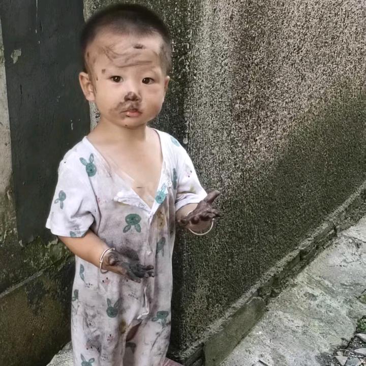 彬彬_(:з」∠)_有李