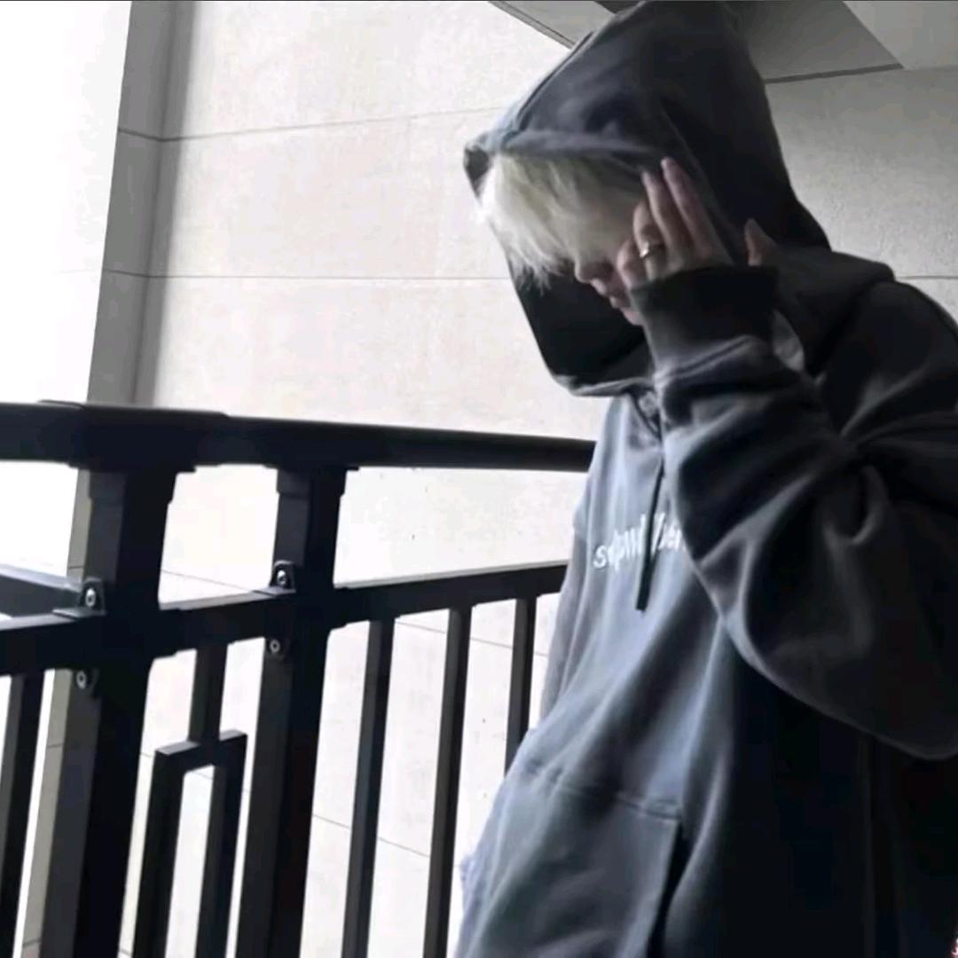 清白/ studio