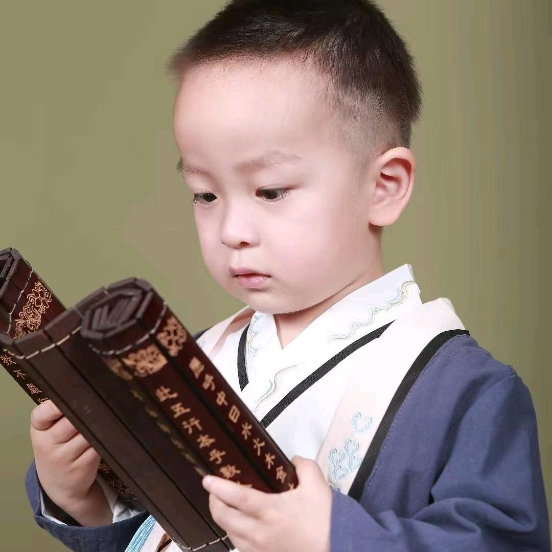 小包子💰