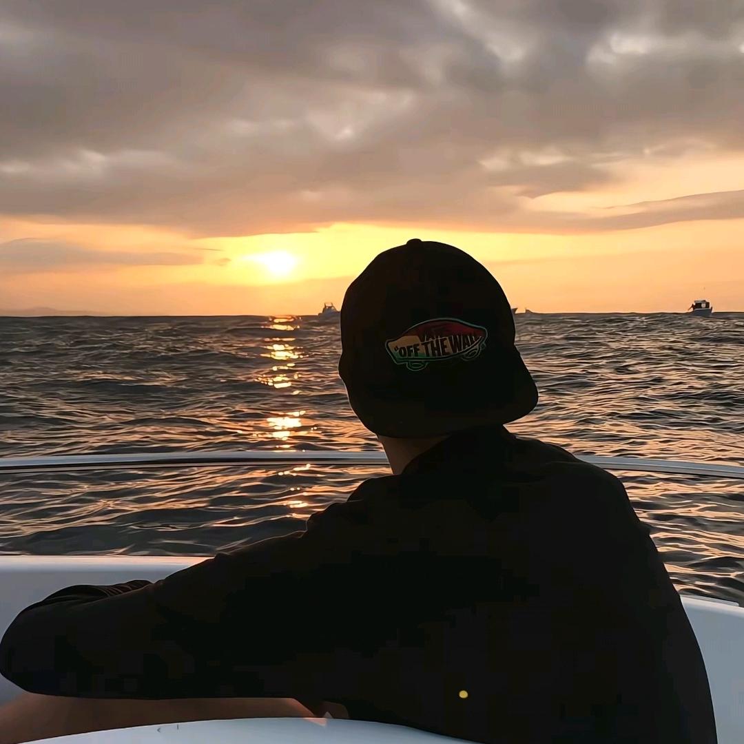 骑着猪的马思唯