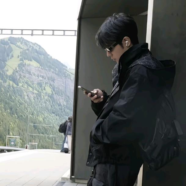 烦不凡