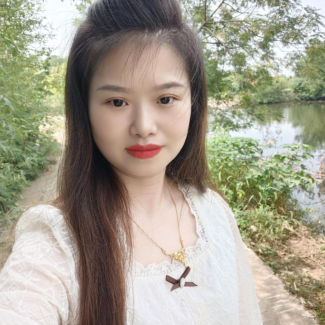 相见如初夏.:*♡