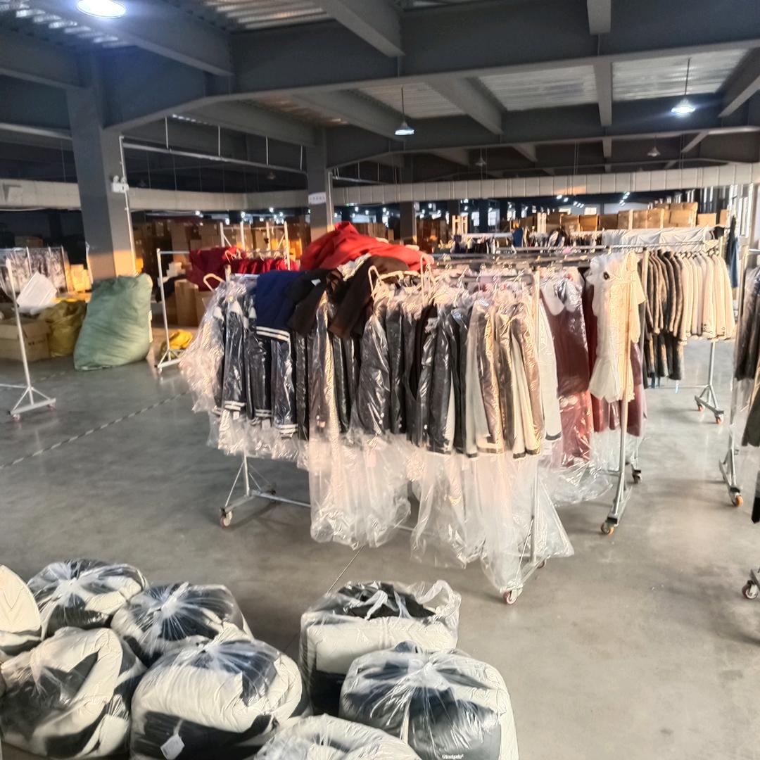 杭州佳依佰顺服饰有限公司