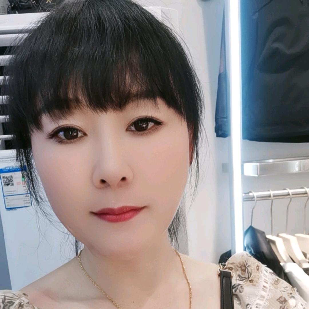 @黄慧