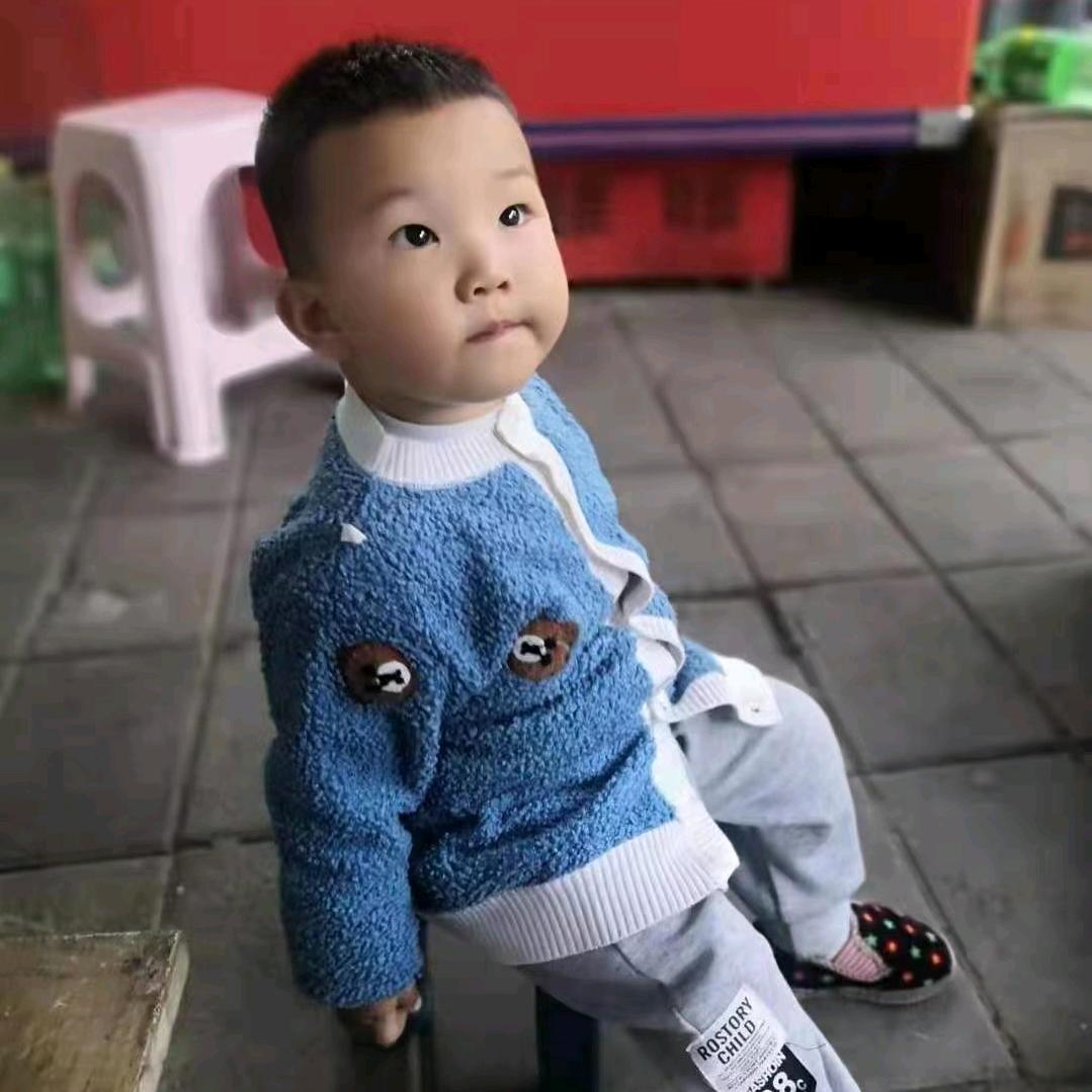 百    万  ！
